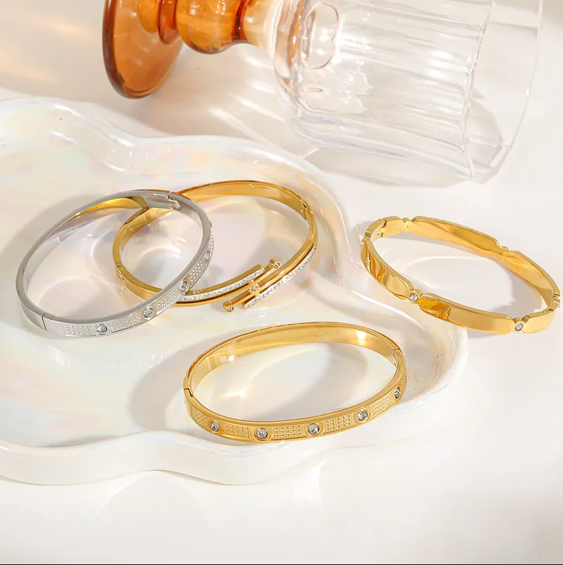 Gold Crystal Pave Hinged Bangle Bracelet - Jewelry - 18k Gold Plated Waterproof Jewellery - Collection 9