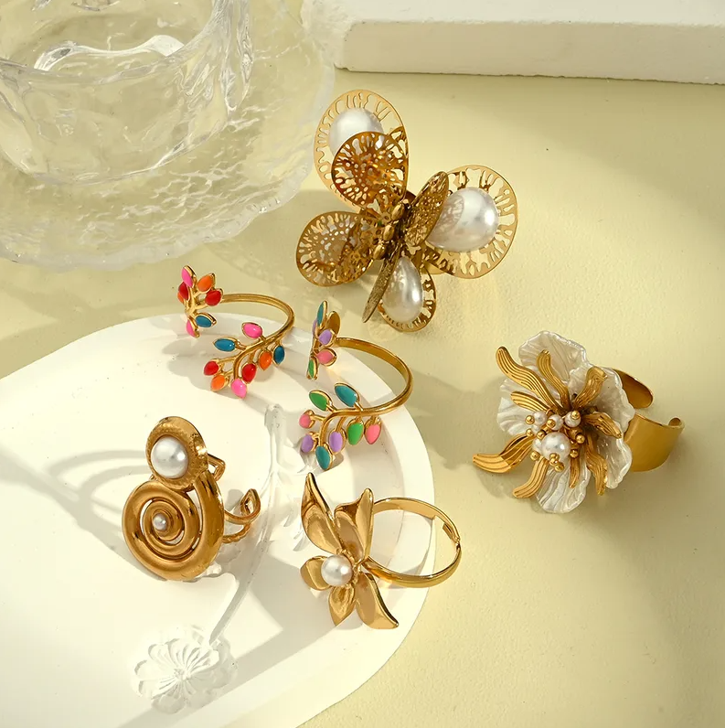 Gold Pearl Flower Ring - Jewelry - 18k Gold Plated Waterproof Jewellery - Collection 9