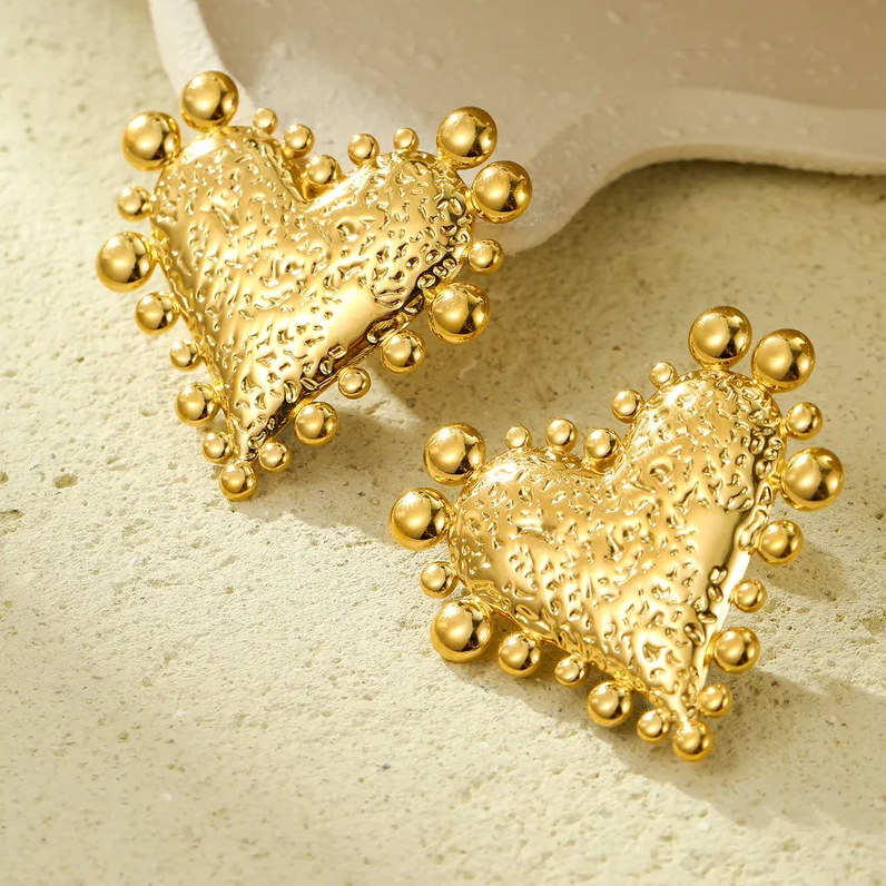 Golden Heart Stud Earrings - Earrings - 18k Gold Plated Waterproof Jewellery - Collection 9
