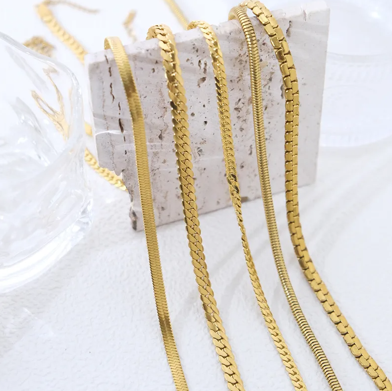 Gold Flat Herringbone Chain - Necklace - 18k Gold Plated Waterproof Jewellery - Collection 9