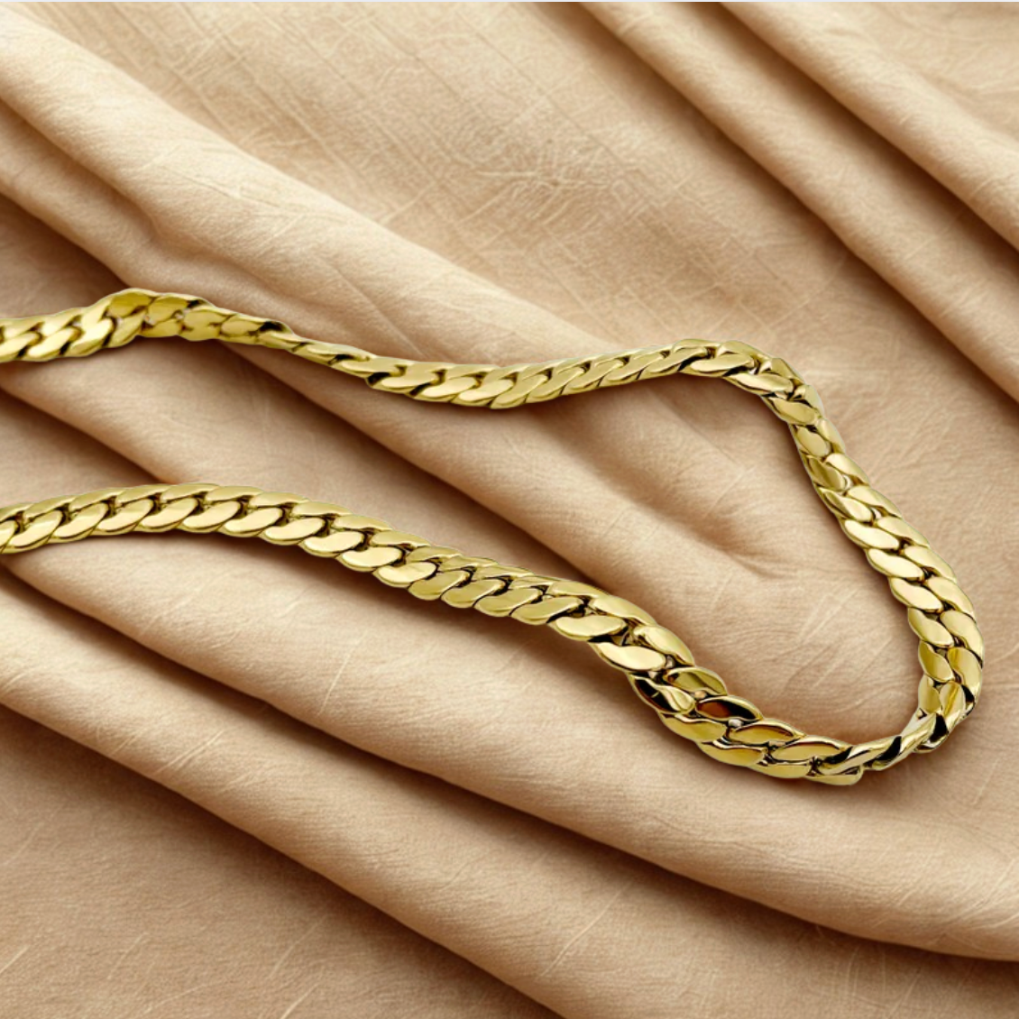 Gold Curb Chain Necklace - Necklace - 18k Gold Plated Waterproof Jewellery - Collection 9