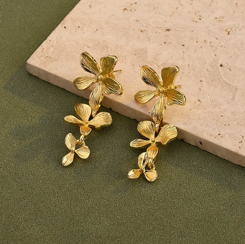 Gold Flower Earrings - Earrings - 18k Gold Plated Waterproof Jewellery - Collection 9