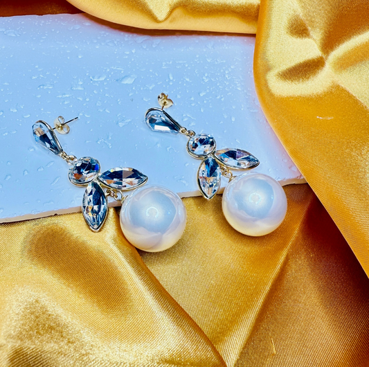 Gold Leaf Drop Earrings - Jewelry - 18k Gold Plated Waterproof Jewellery - Collection 9