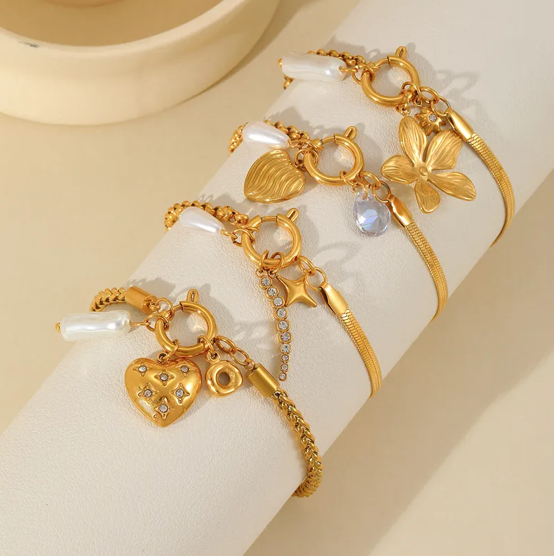 Gold Star Pearl Charm Bracelet - Bracelet - 18k Gold Plated Waterproof Jewellery - Collection 9