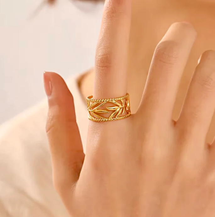 Gold Leaf Cutout Ring - Jewelry - 18k Gold Plated Waterproof Jewellery - Collection 9