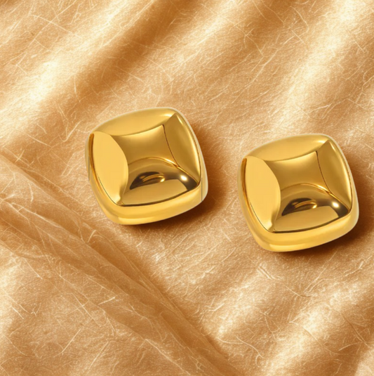 Golden Square Stud Earrings - Earrings - 18k Gold Plated Waterproof Jewellery - Collection 9
