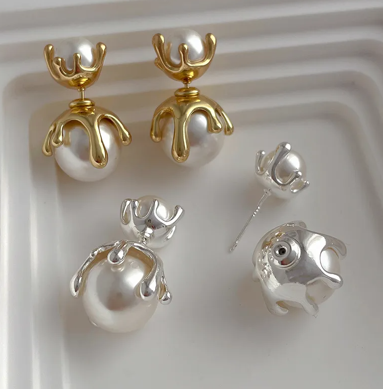 Silver Reindeer Freshwater Pearl Stud Earrings - - 18k Gold Plated Waterproof Jewellery - Collection 9