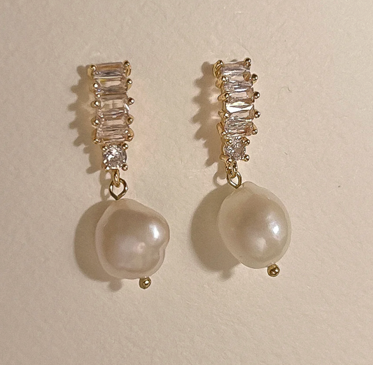 Golden Crystal Bar Freshwater Pearl Stud Earrings - - 18k Gold Plated Waterproof Jewellery - Collection 9