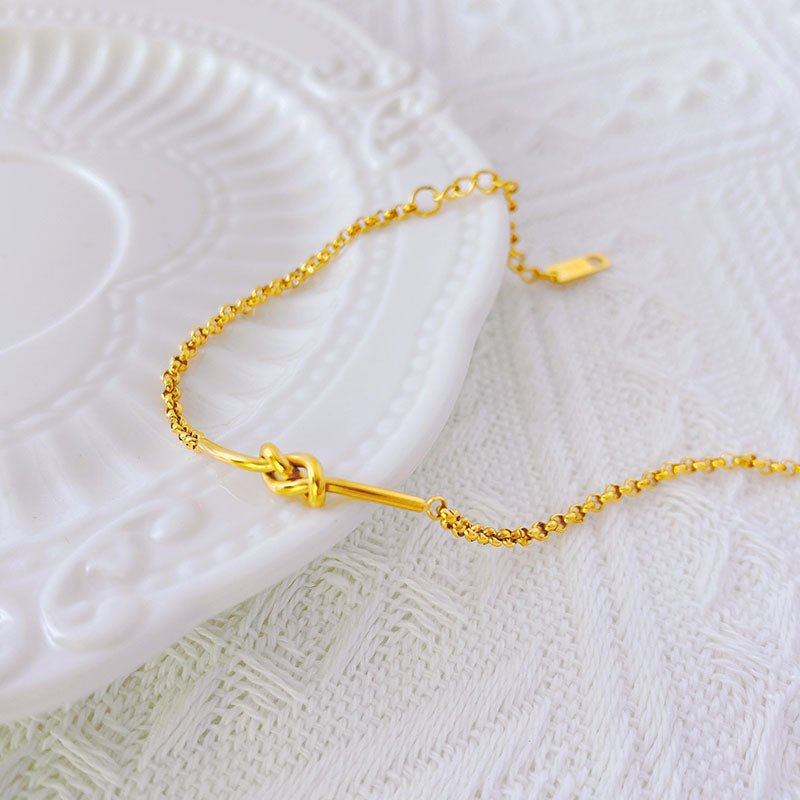 Gold 3D Love Knot Bar Box Chain Bracelet - Bracelets - 18k Gold Plated Waterproof Jewellery - Collection 9