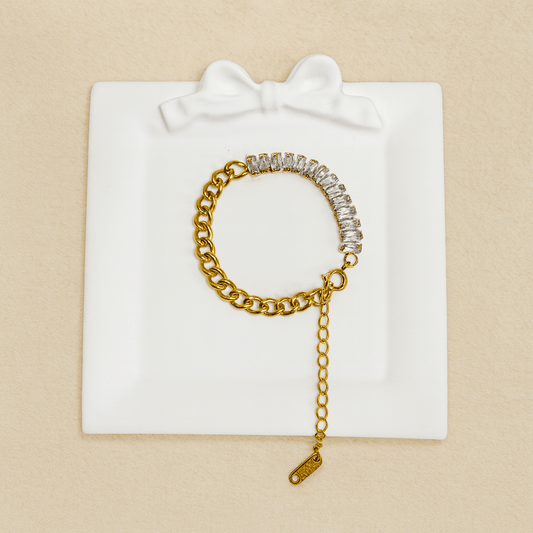 Gold Crystal Curb Chain Bracelet - Jewelry - 18k Gold Plated Waterproof Jewellery - Collection 9