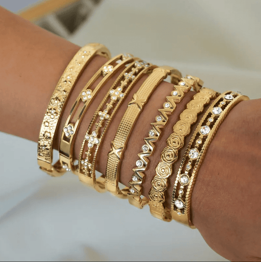 Gold Crystal Zigzag Bangle - Bracelets - 18k Gold Plated Waterproof Jewellery - Collection 9
