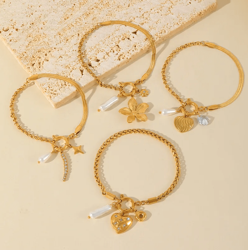Gold Heart Pearl Charm Bracelet - Bracelet - 18k Gold Plated Waterproof Jewellery - Collection 9