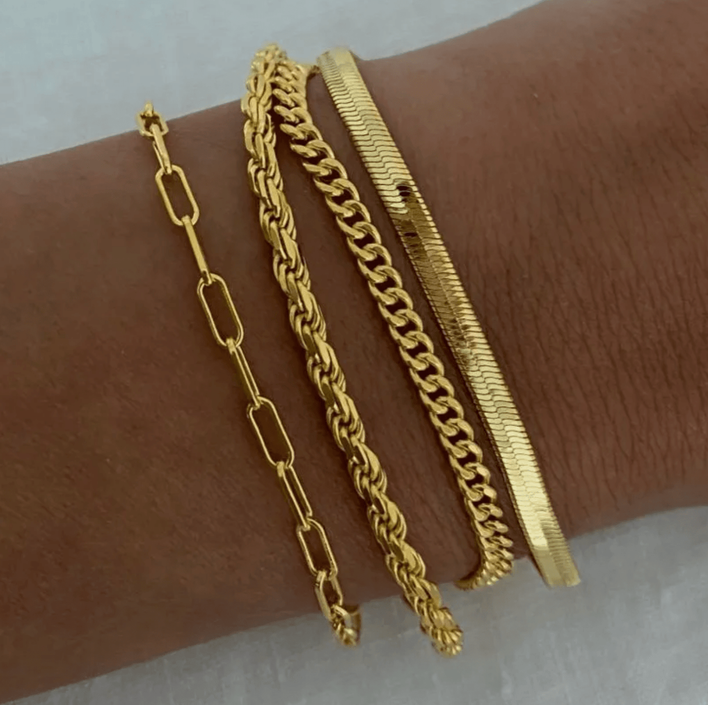Gold Paperclip Chain Bracelet - Bracelet - 18k Gold Plated Waterproof Jewellery - Collection 9