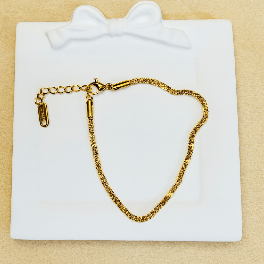 Gold Textured Chain Bracelet - Jewelry - 18k Gold Plated Waterproof Jewellery - Collection 9
