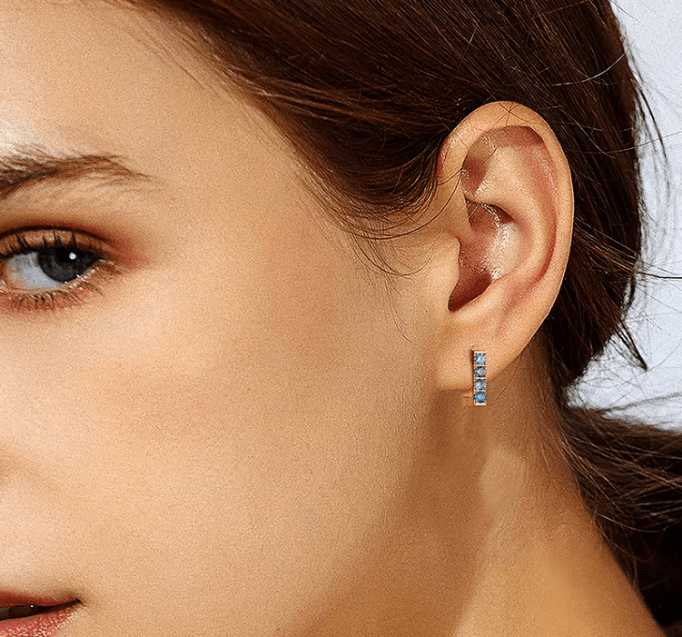 Gold Zircon Square Huggie Earrings - Earrings - 18k Gold Plated Waterproof Jewellery - Collection 9