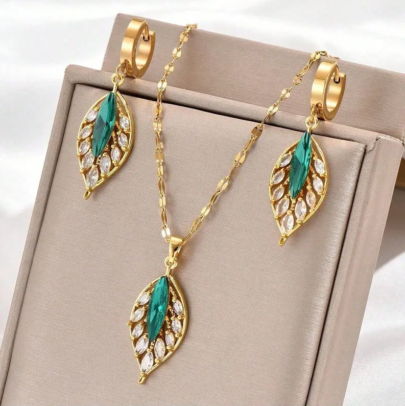 Gold Emerald Green Leaf Jewellery Set - Jewellery Set - 18k Gold Plated Waterproof Jewellery - Collection 9