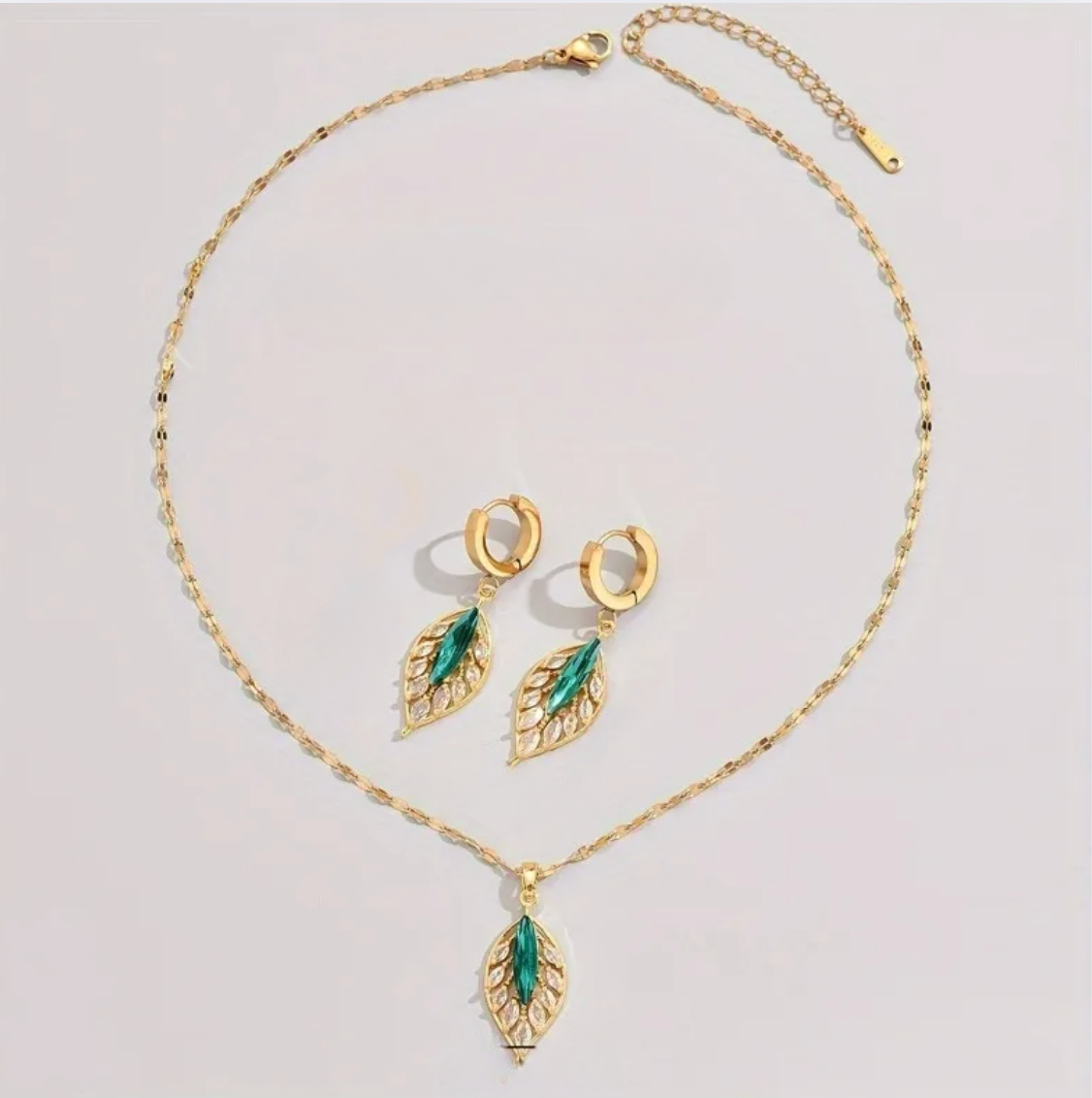 Gold Emerald Green Leaf Jewellery Set - Jewellery Set - 18k Gold Plated Waterproof Jewellery - Collection 9