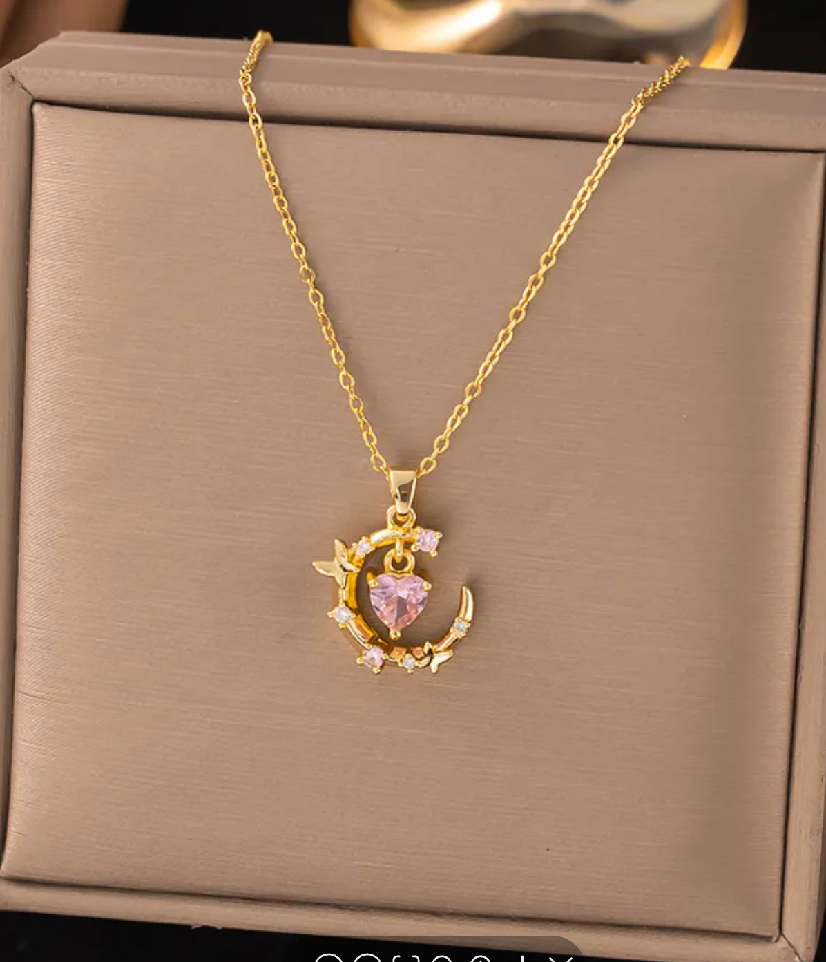 Crescent Moon Heart Pendant Necklace - Jewelry - 18k Gold Plated Waterproof Jewellery - Collection 9