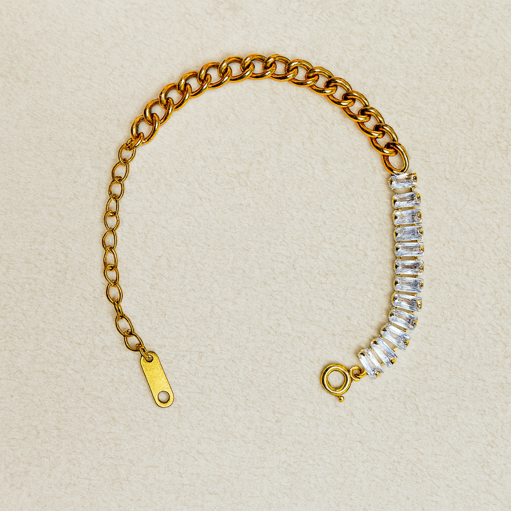 Gold Crystal Curb Chain Bracelet - Jewelry - 18k Gold Plated Waterproof Jewellery - Collection 9