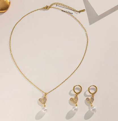 Gold Crystal Leaf White Pearl Jewellery Set - Jewellery Set - 18k Gold Plated Waterproof Jewellery - Collection 9