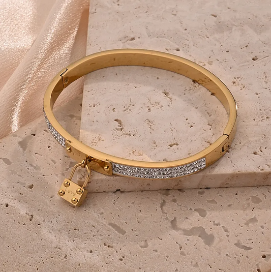 Gold Crystal Padlock Bangle Bracelet - Bracelet - 18k Gold Plated Waterproof Jewellery - Collection 9