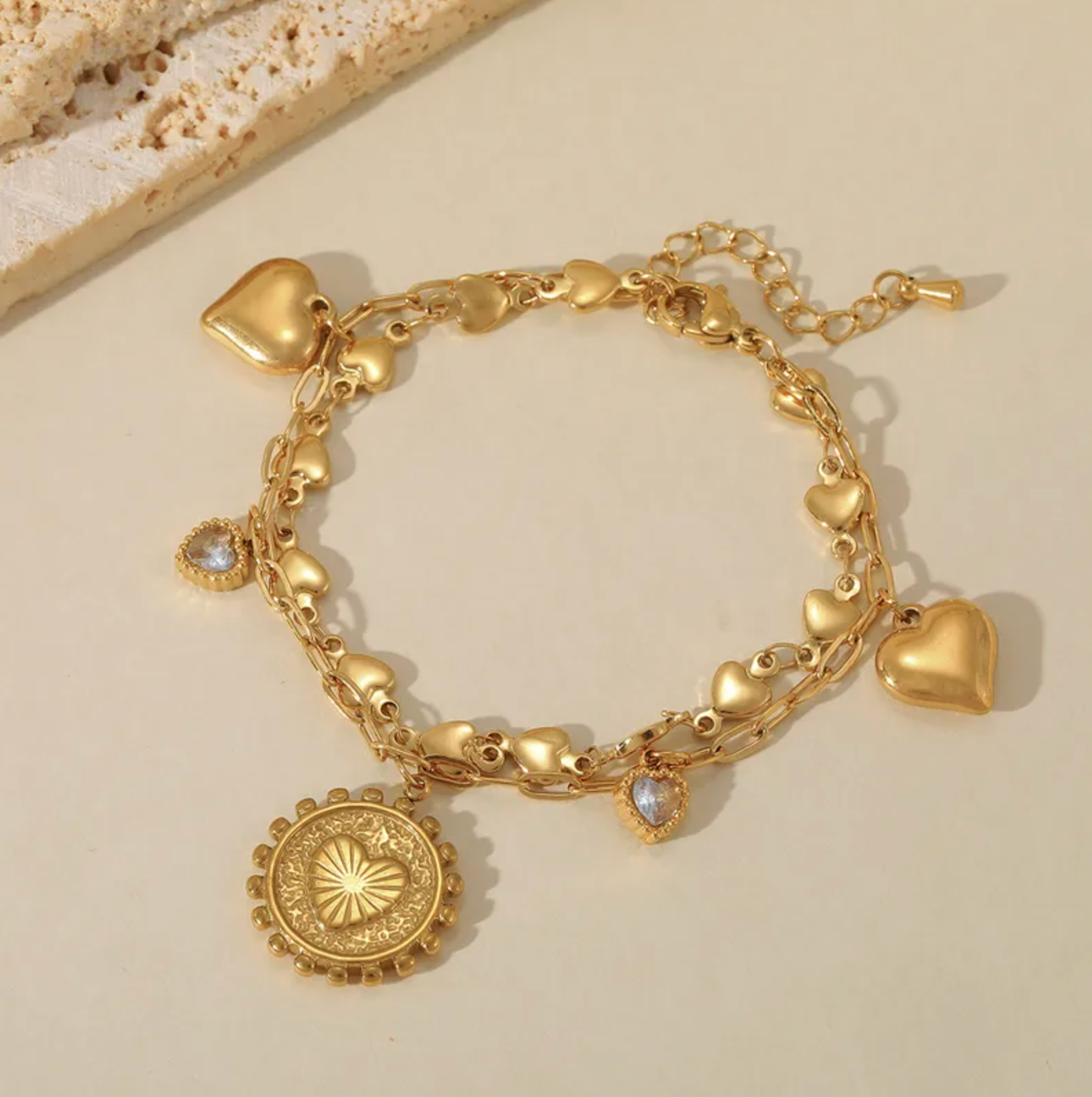 Gold Heart Charm Bracelet - Bracelet - 18k Gold Plated Waterproof Jewellery - Collection 9