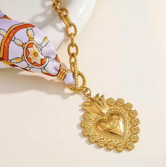 White Sacred Heart Chain Scarf Necklace - Jewelry - 18k Gold Plated Waterproof Jewellery - Collection 9