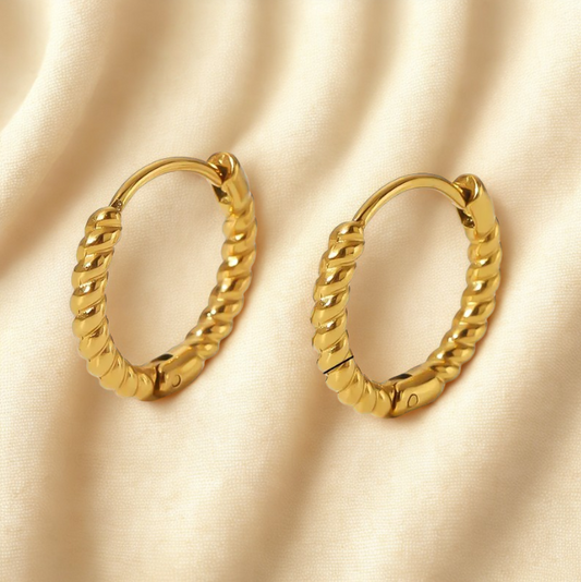 Golden Twisted Hoop Earrings - Earrings - 18k Gold Plated Waterproof Jewellery - Collection 9