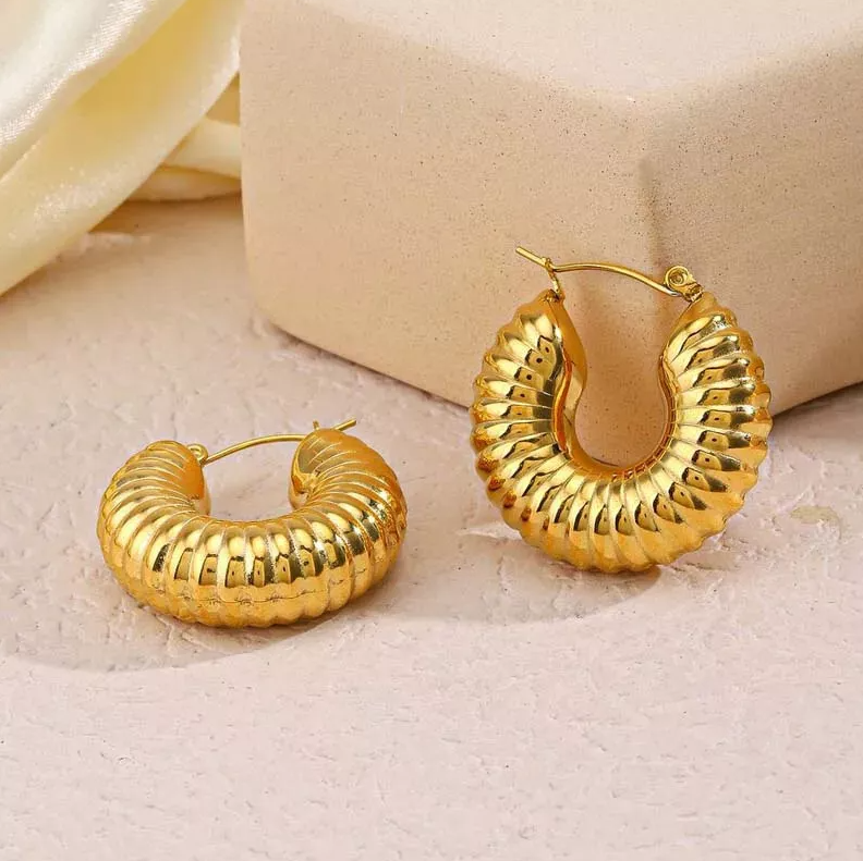 Croissant Hoop Earrings - Jewelry - 18k Gold Plated Waterproof Jewellery - Collection 9