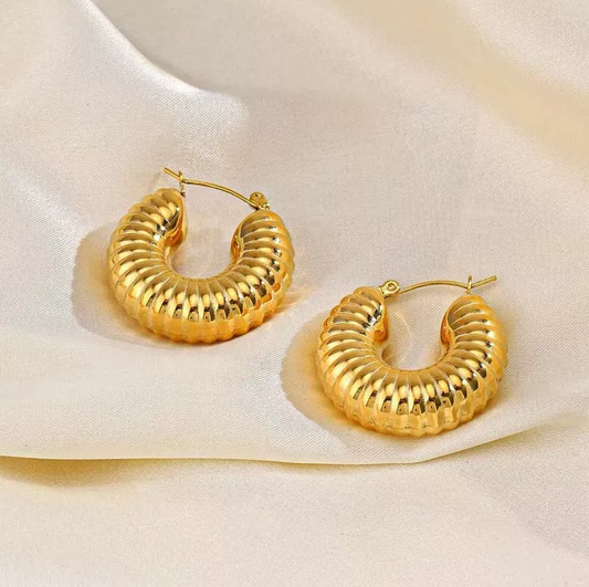 Croissant Hoop Earrings - Jewelry - 18k Gold Plated Waterproof Jewellery - Collection 9
