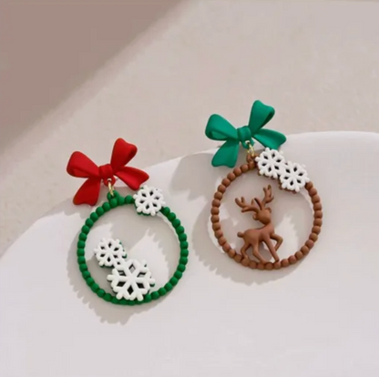 Wreath & Reindeer Bow Earrings - Earrings - 18k Gold Plated Waterproof Jewellery - Collection 9