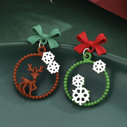 Wreath & Reindeer Bow Earrings - Earrings - 18k Gold Plated Waterproof Jewellery - Collection 9