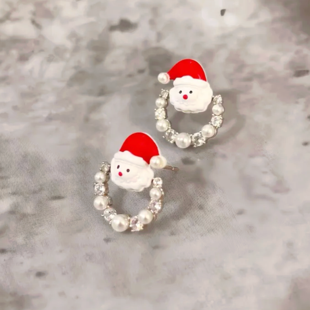 Santa Pearl Earrings - Earrings - 18k Gold Plated Waterproof Jewellery - Collection 9