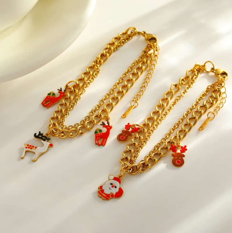 Reindeer & Stocking Charm Bracelet - Bracelets - 18k Gold Plated Waterproof Jewellery - Collection 9