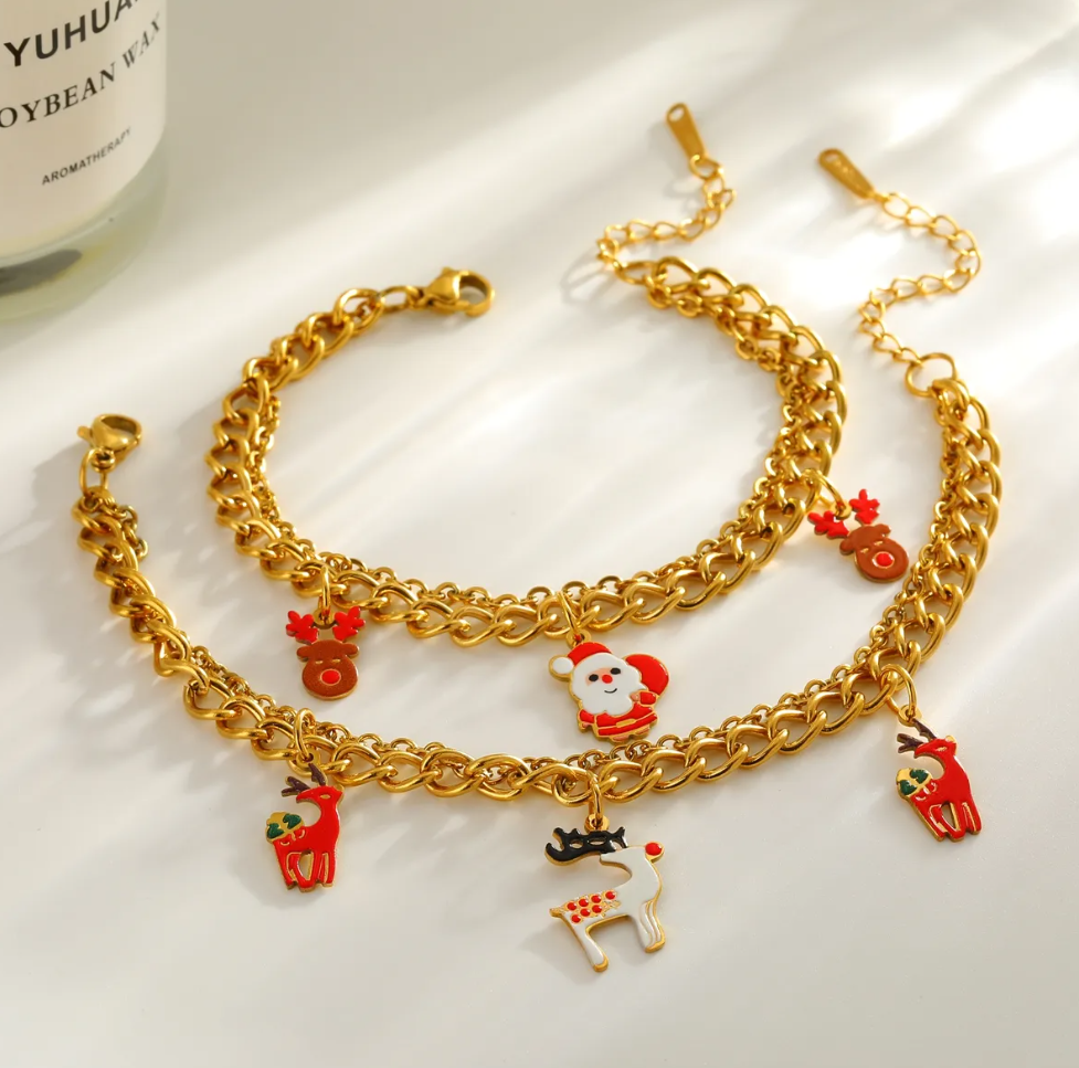 Reindeer & Stocking Charm Bracelet - Bracelets - 18k Gold Plated Waterproof Jewellery - Collection 9