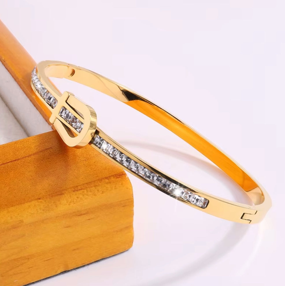 Gold Crystal Buckle Bangle - Bracelet - 18k Gold Plated Waterproof Jewellery - Collection 9