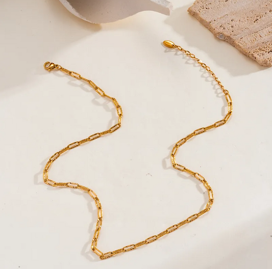 Gold Patterned Paperclip Chain - Necklace - 18k Gold Plated Waterproof Jewellery - Collection 9
