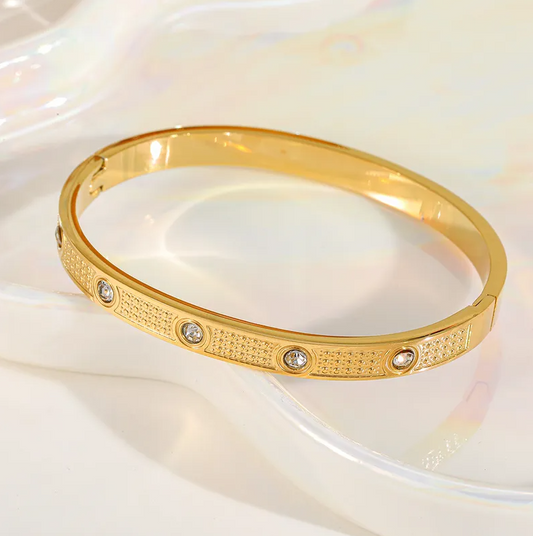 Gold Crystal Pave Hinged Bangle Bracelet - Jewelry - 18k Gold Plated Waterproof Jewellery - Collection 9