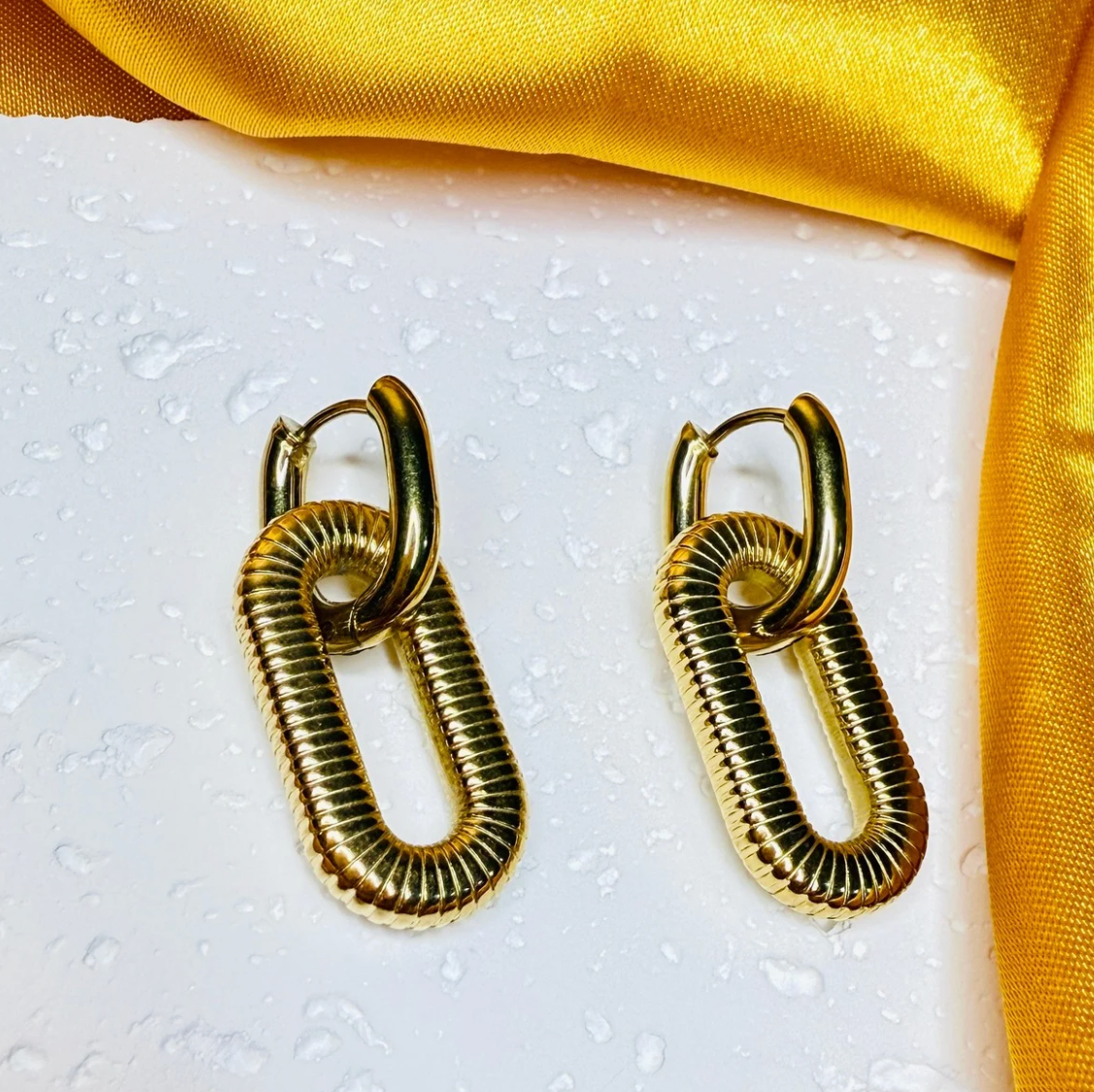 Golden Double Ring Drop Earrings - Earrings - 18k Gold Plated Waterproof Jewellery - Collection 9