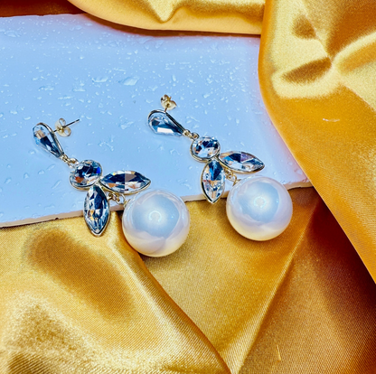 Gold Leaf Drop Earrings - Jewelry - 18k Gold Plated Waterproof Jewellery - Collection 9