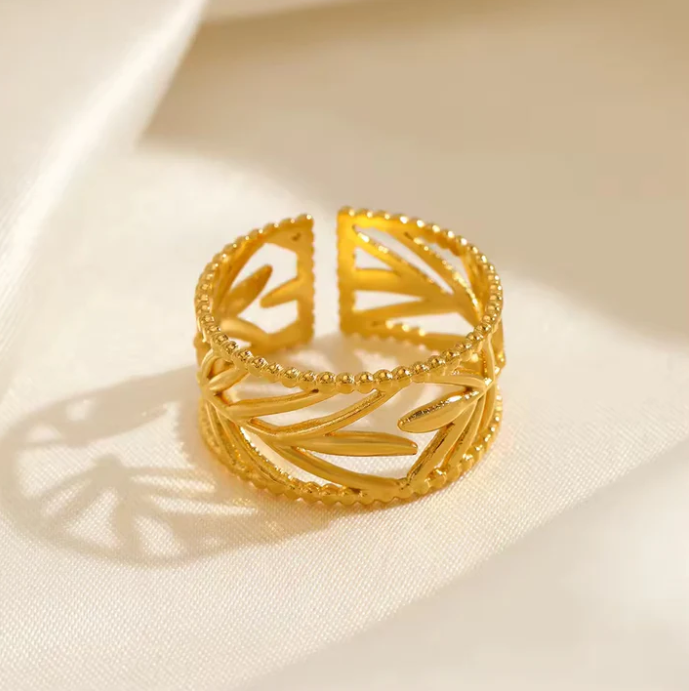 Gold Leaf Cutout Ring - Jewelry - 18k Gold Plated Waterproof Jewellery - Collection 9