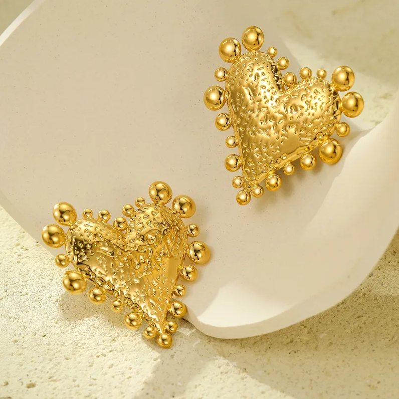 Golden Heart Stud Earrings - Earrings - 18k Gold Plated Waterproof Jewellery - Collection 9