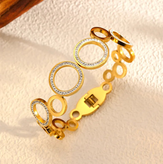 Circle Crystal Bangle - Bangle - 18k Gold Plated Waterproof Jewellery - Collection 9