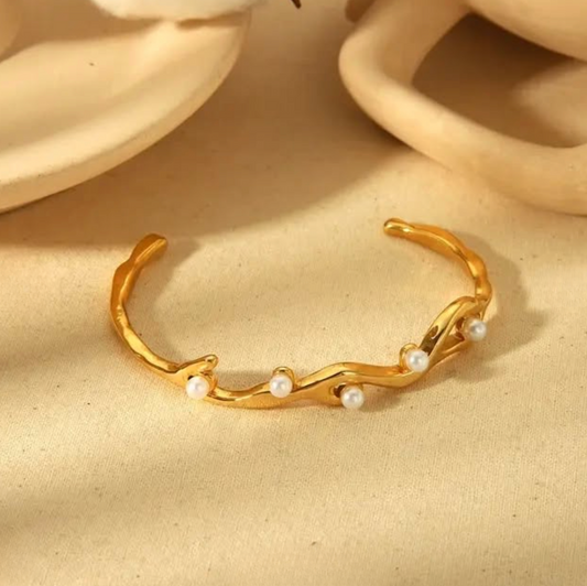 Gold Pearl Wave Bangle - Bracelets - 18k Gold Plated Waterproof Jewellery - Collection 9