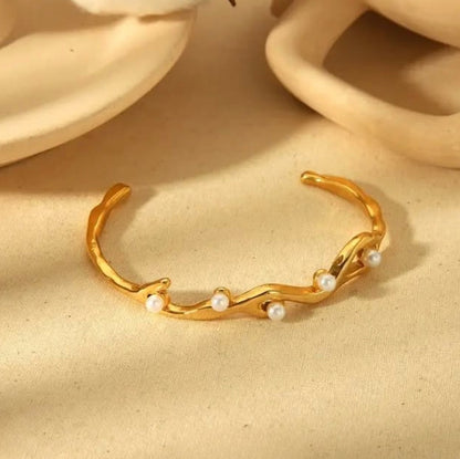 Gold Pearl Wave Bangle - Bracelets - 18k Gold Plated Waterproof Jewellery - Collection 9