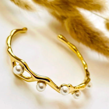 Gold Pearl Wave Bangle - Bracelets - 18k Gold Plated Waterproof Jewellery - Collection 9