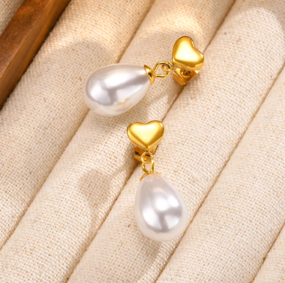 Gold Heart Pearl Drop Earrings - Earrings - 18k Gold Plated Waterproof Jewellery - Collection 9