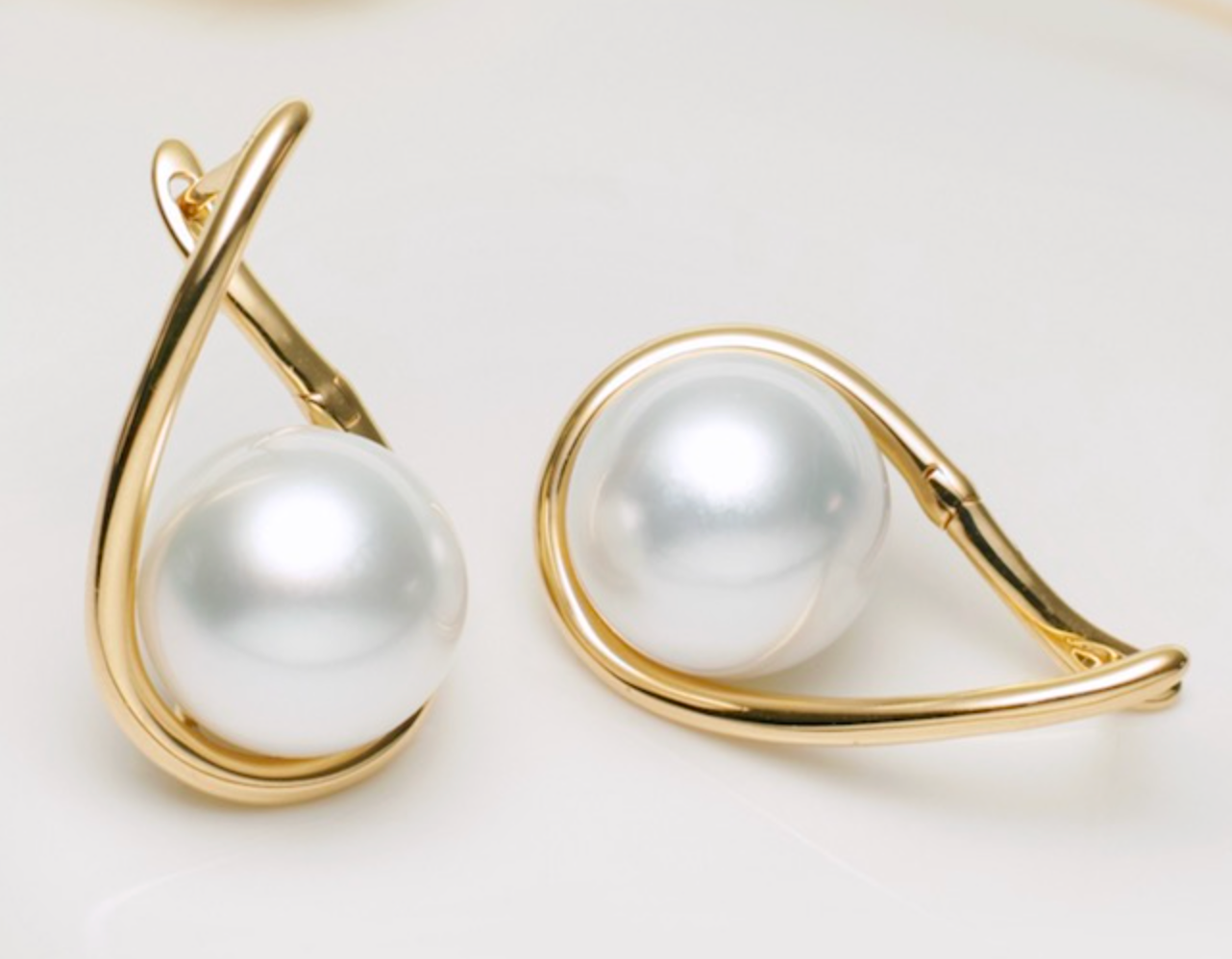 Gold Teardrop Freshwater Pearl Earrings - - 18k Gold Plated Waterproof Jewellery - Collection 9