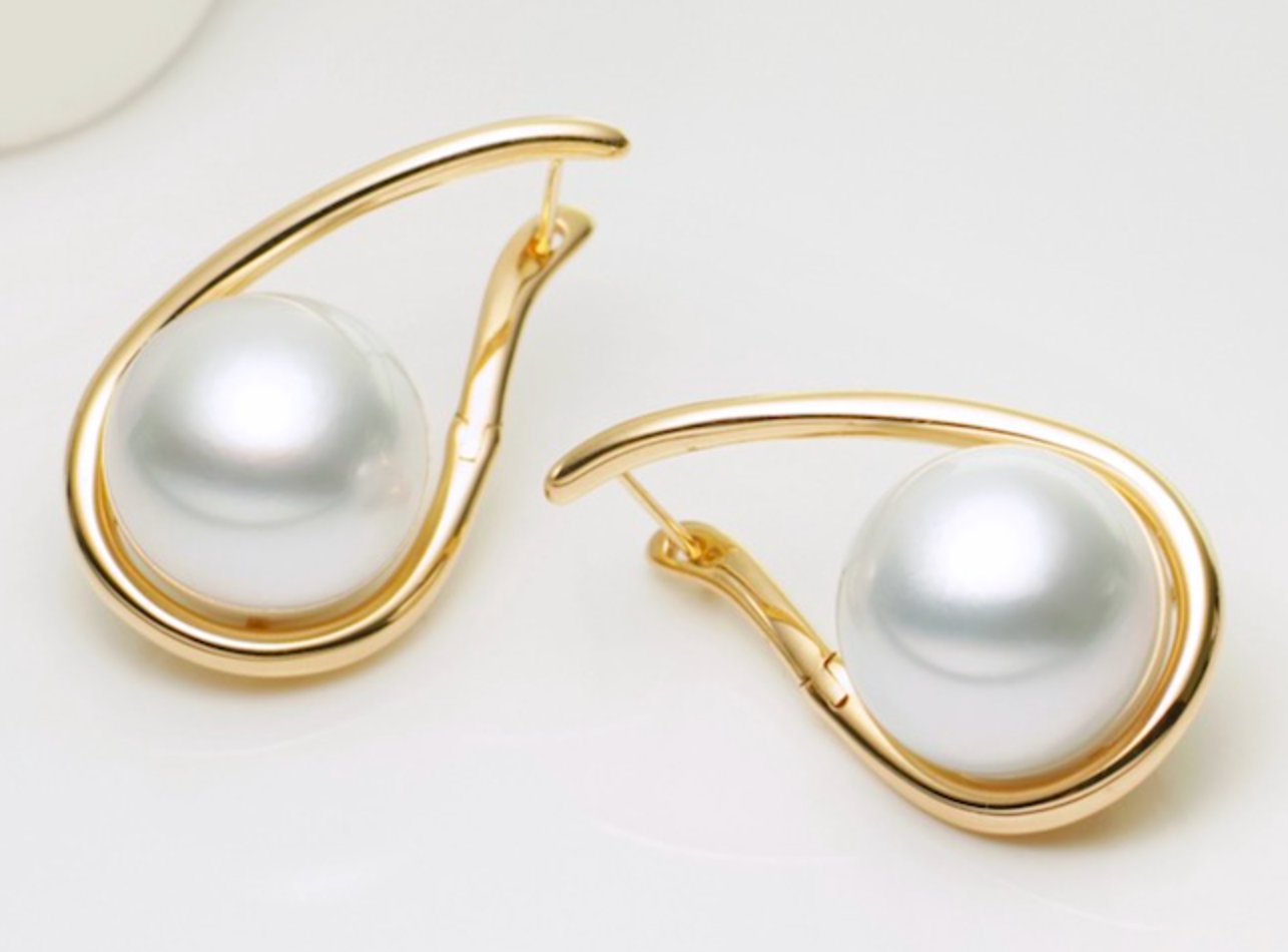 Gold Teardrop Freshwater Pearl Earrings - - 18k Gold Plated Waterproof Jewellery - Collection 9
