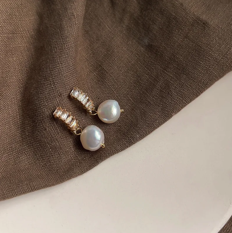 Golden Crystal Bar Freshwater Pearl Stud Earrings - - 18k Gold Plated Waterproof Jewellery - Collection 9